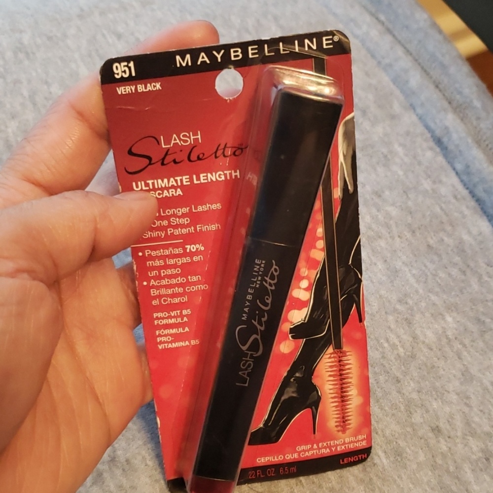 Makeup bundle - Picture 5 of 5